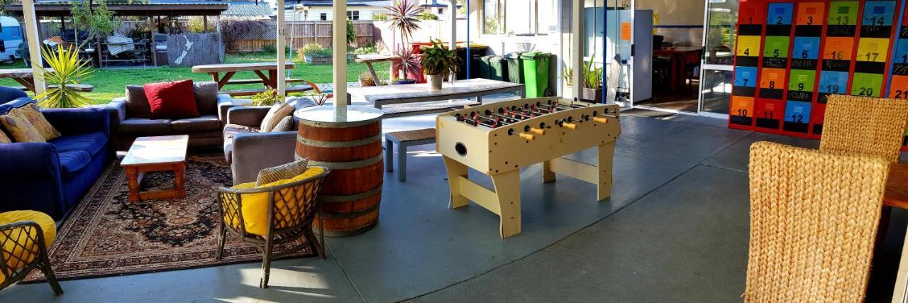 Happy Apple Backpackers Vandrarhem Motueka Exteriör bild