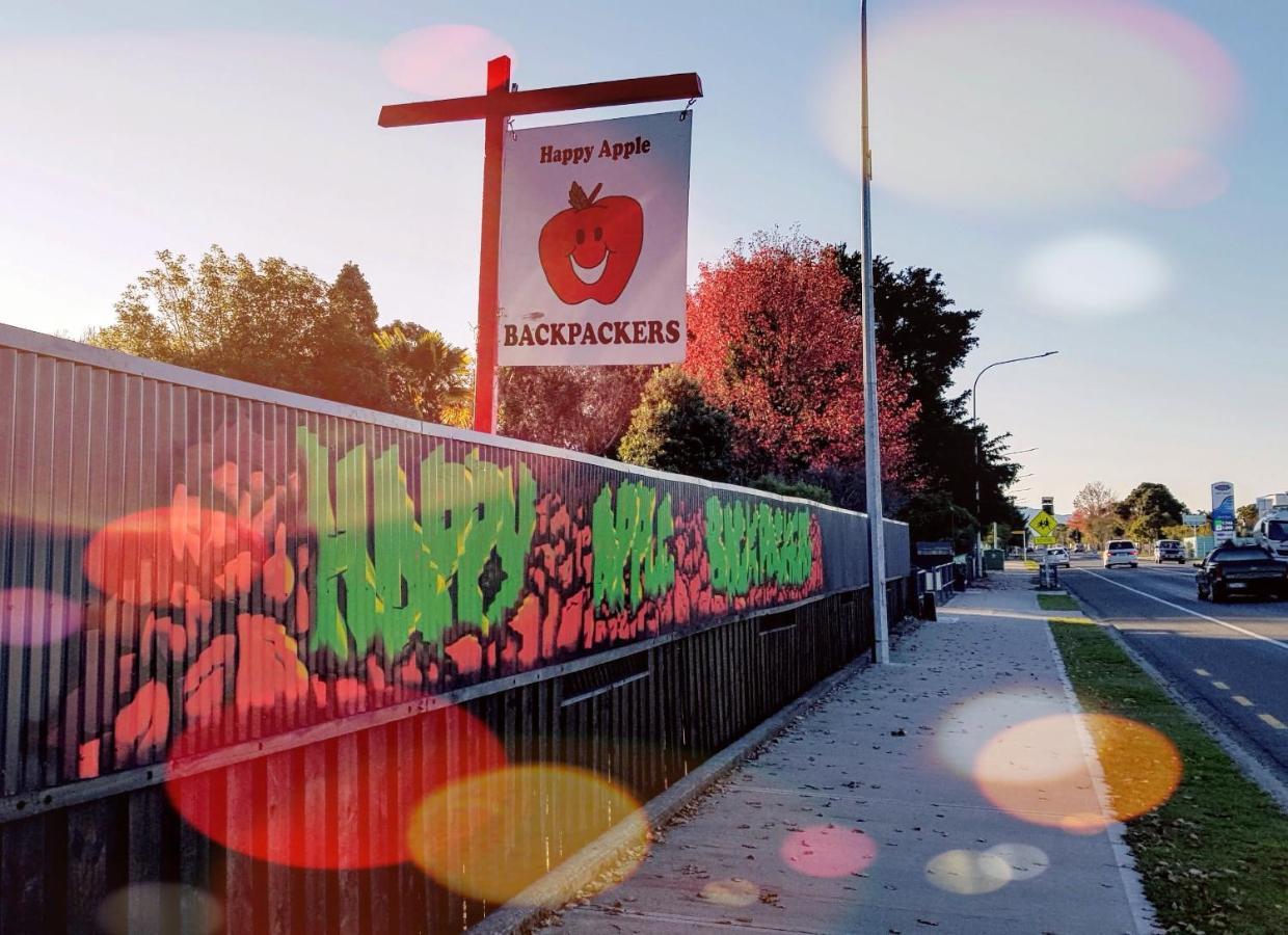 Happy Apple Backpackers Vandrarhem Motueka Exteriör bild